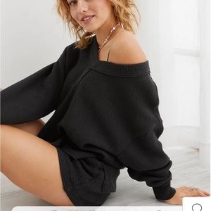 NWT AERIE TEXTURED OVERSIZED SWEATER